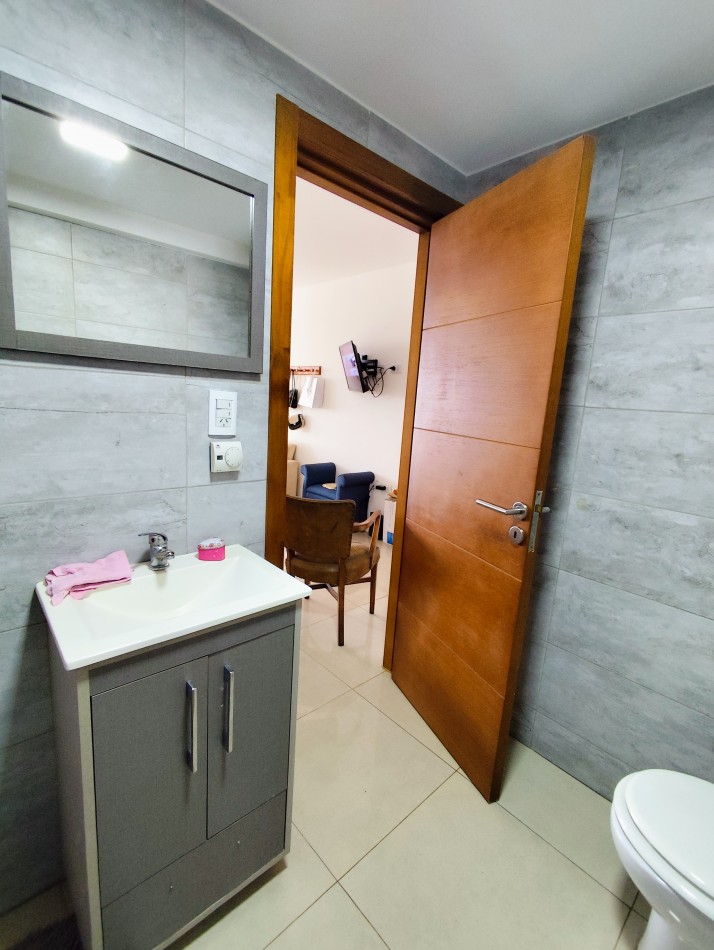 Depto un amb con balcon a la calle con amenities Edificio Cuarzur I