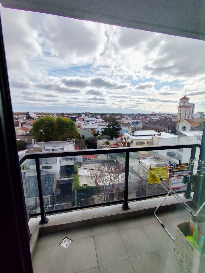 Depto un amb con balcon a la calle con amenities Edificio Cuarzur I