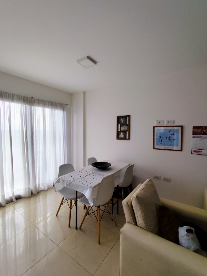 Depto un amb con balcon a la calle con amenities Edificio Cuarzur I