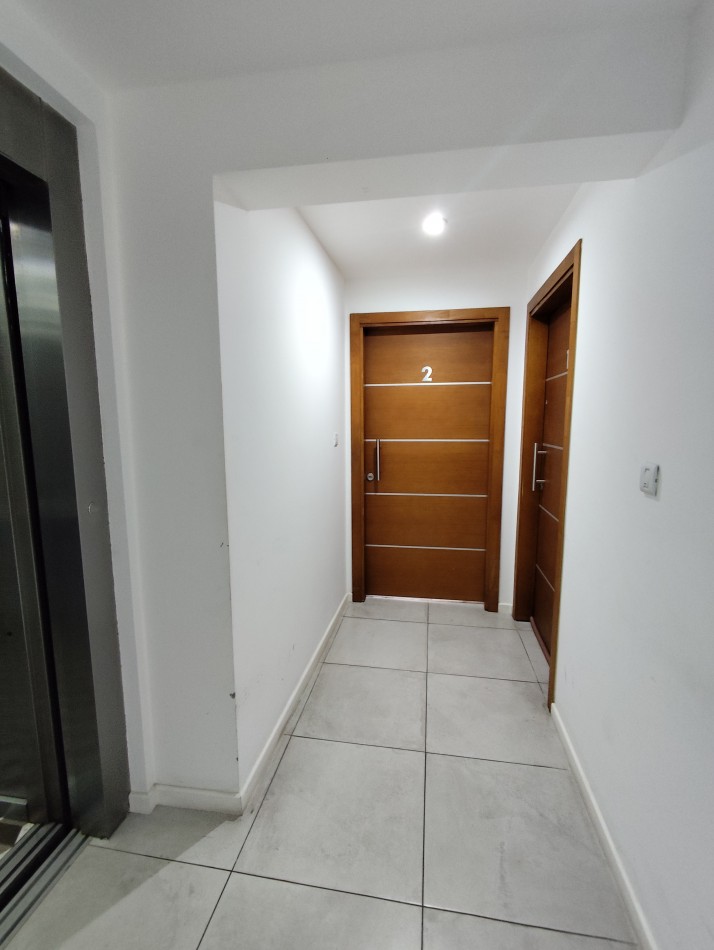 Depto un amb con balcon a la calle con amenities Edificio Cuarzur I