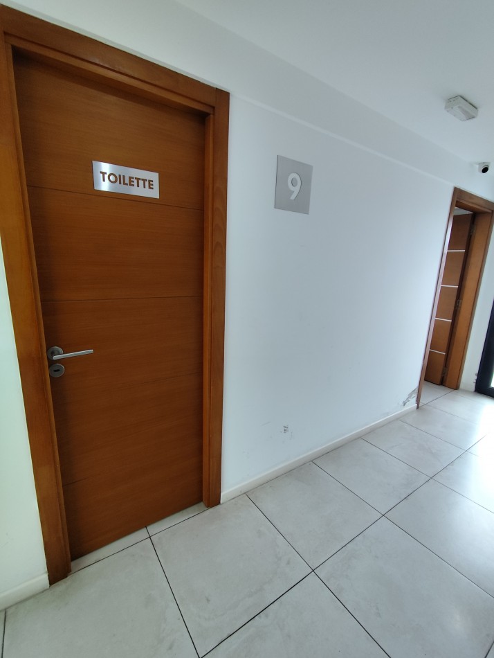 Depto un amb con balcon a la calle con amenities Edificio Cuarzur I