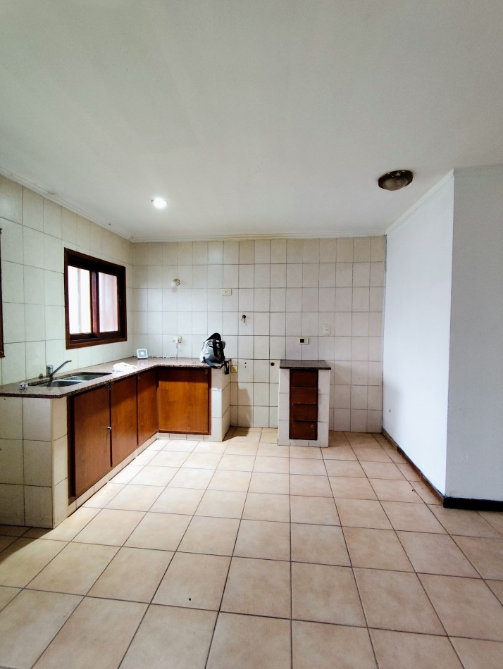 Chalet 3 amb con garage en venta. Colinas de P. Ramos 