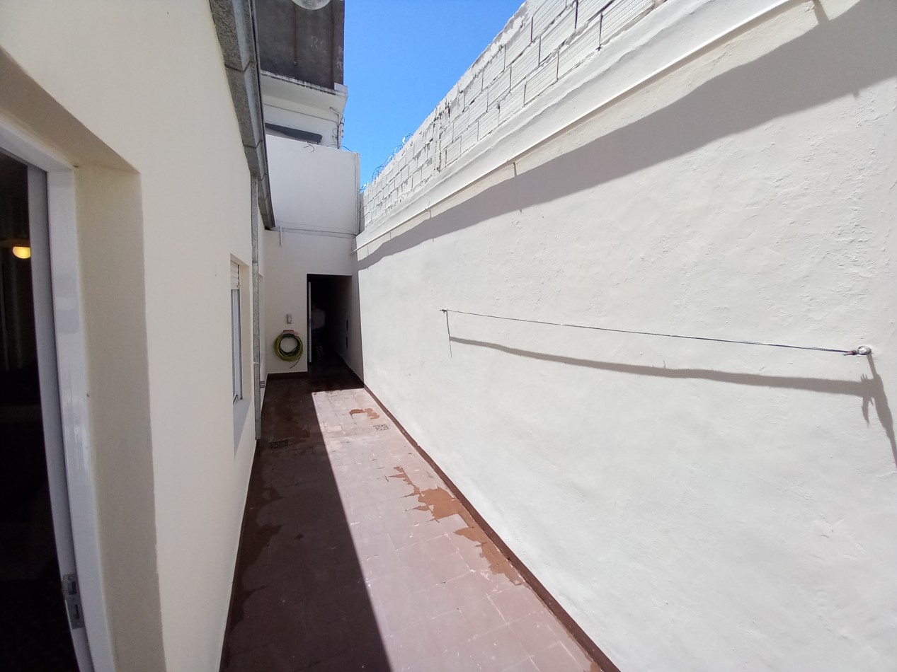 VENTA PH 3AMB PLANTA BAJA-SIN EXPENSAS PASLLO FALUCHO 3400