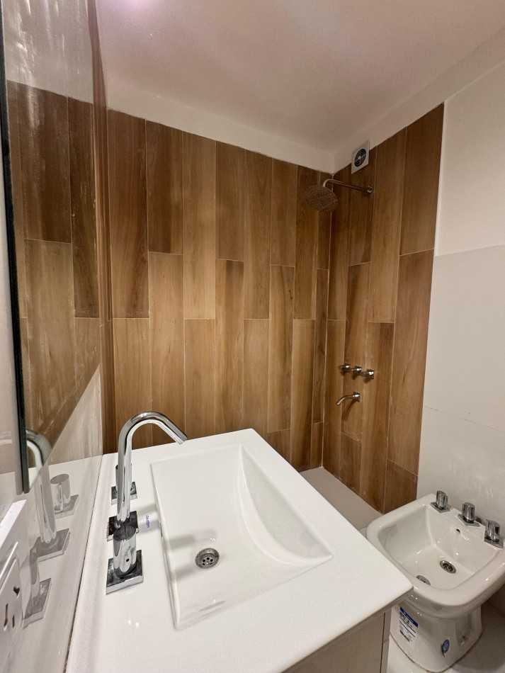 Venta 2AMB RECICLADO BALCON SALIENTE CENTRO 