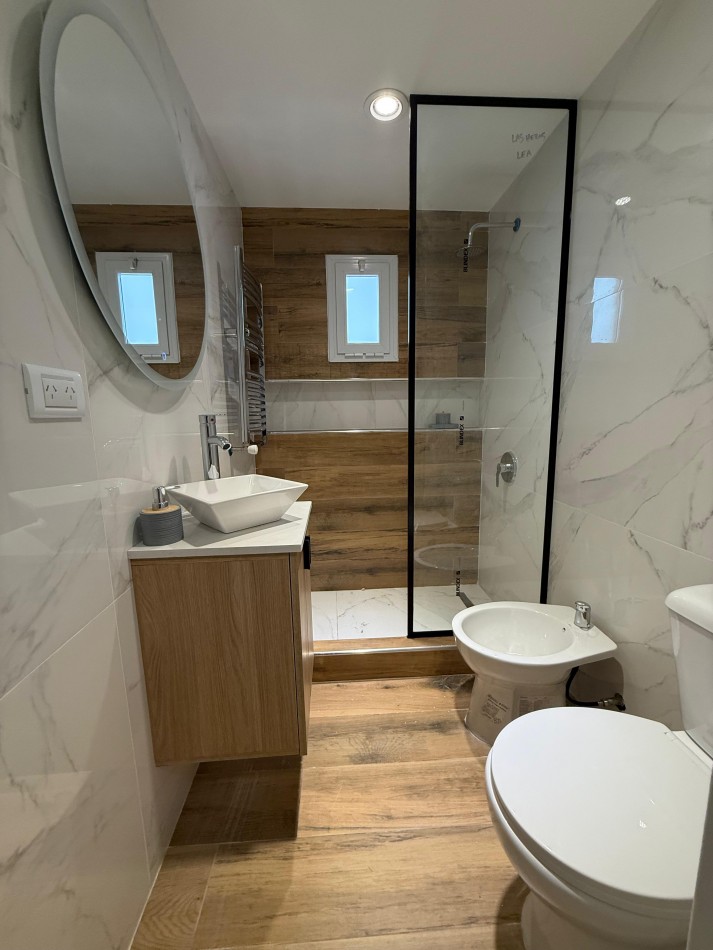 VENTA 3AMB RECICLADO COCHERA FIJA BALCON CENTRO 