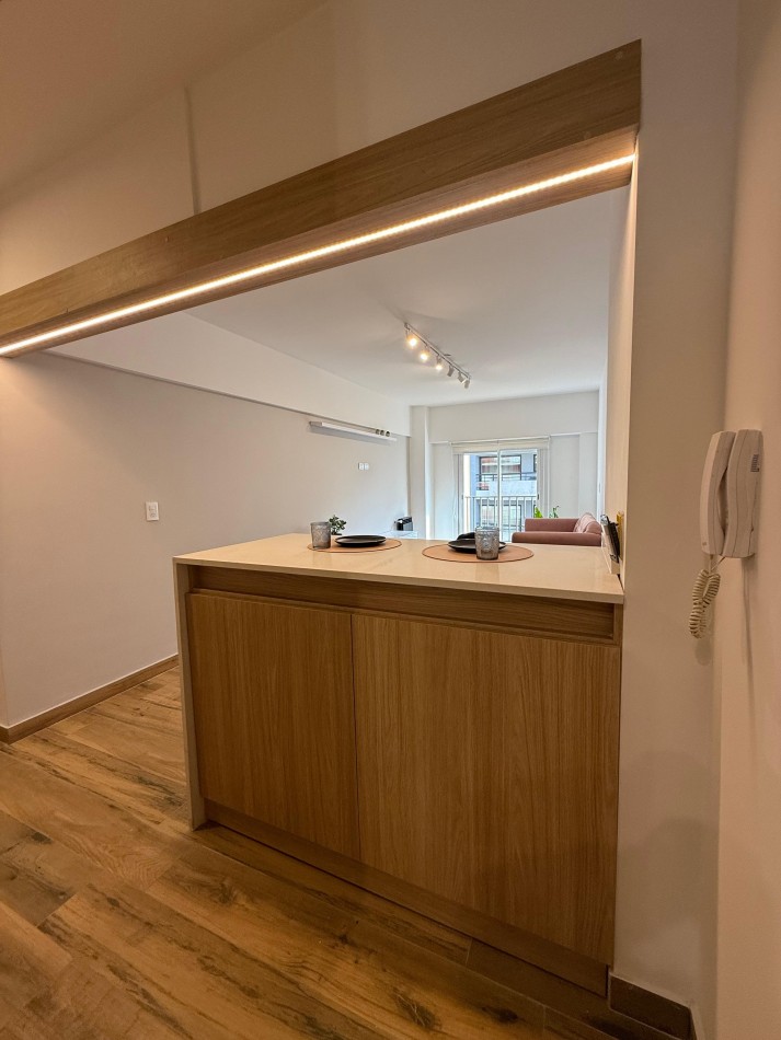 VENTA 3AMB RECICLADO COCHERA FIJA BALCON CENTRO 