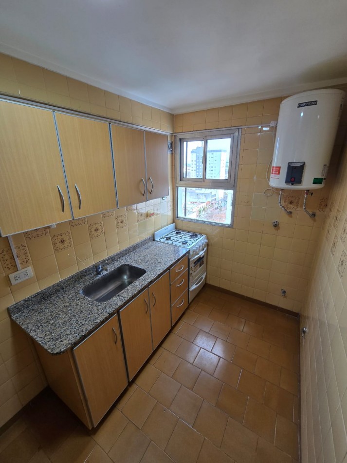 VENTA 2AMB RENTE CENTRO BALCON Y COCHERA 