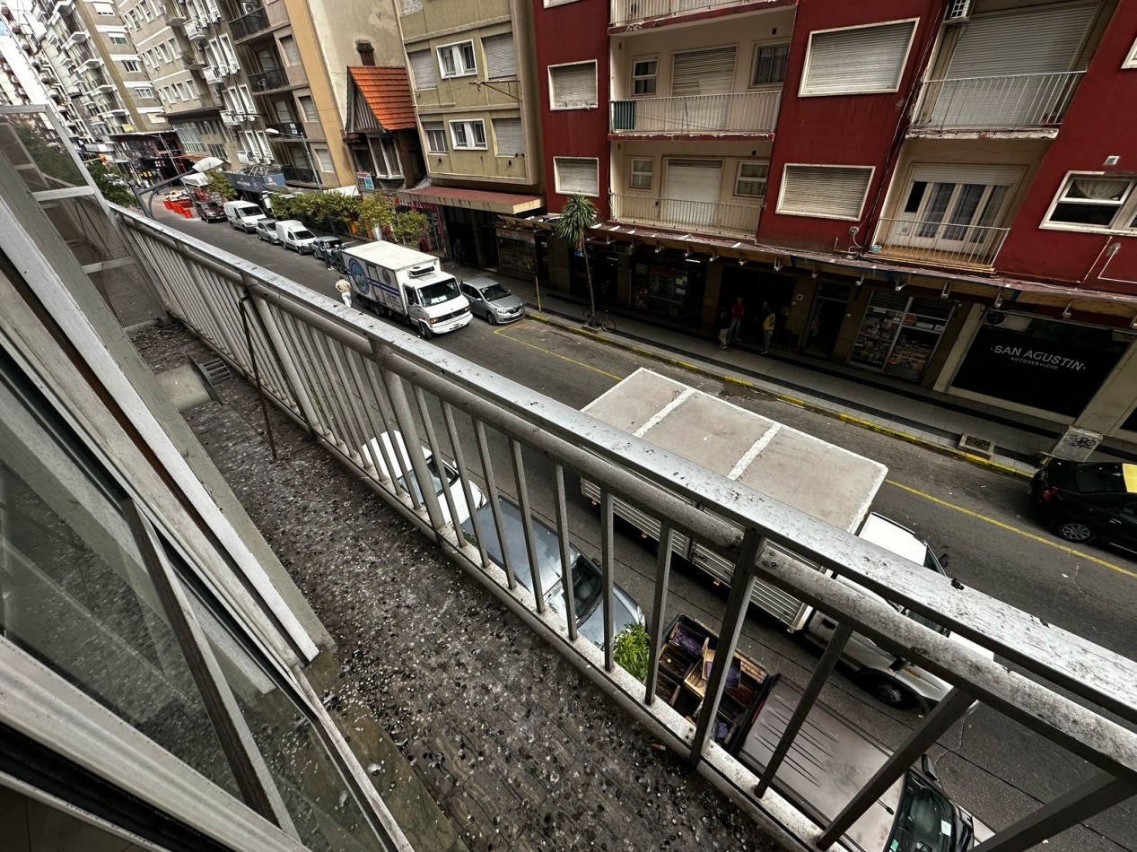 Venta 2AMB CENTRO BALCON