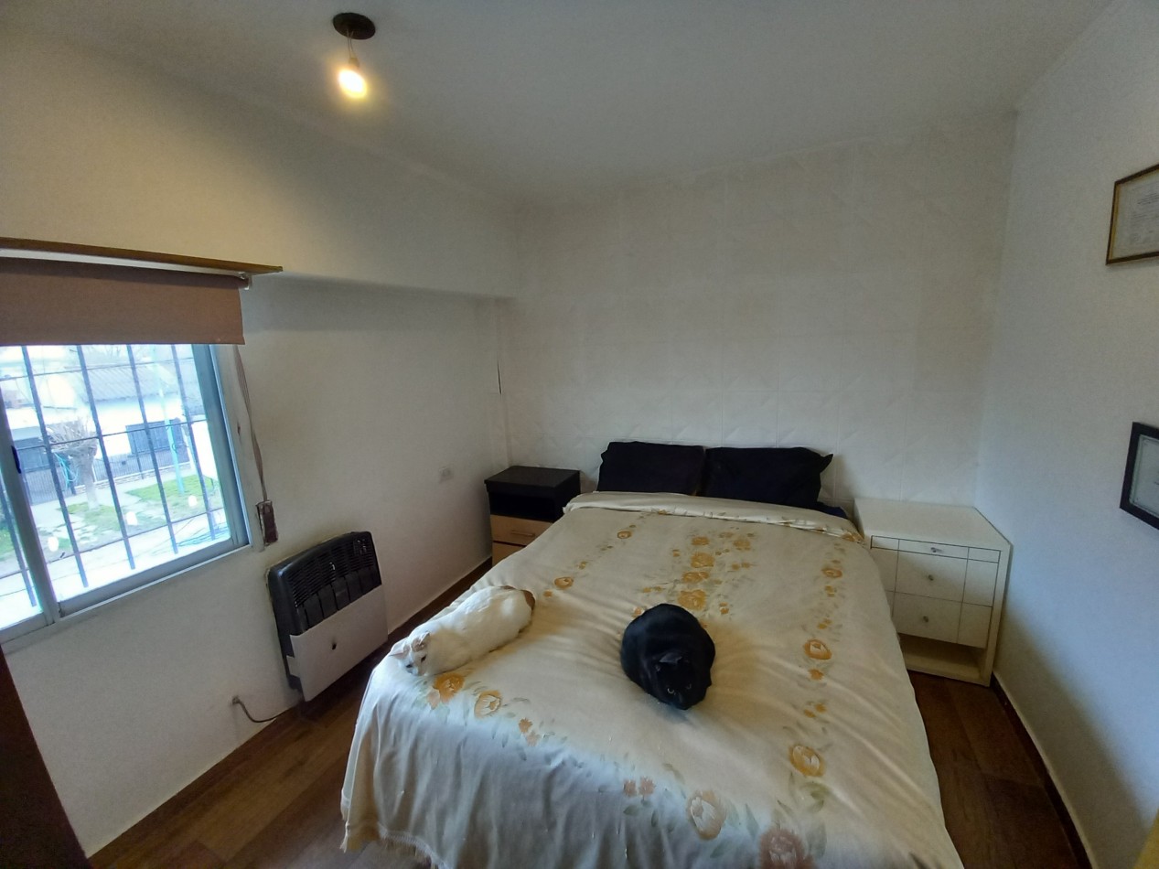 VENTA CASA 4AMB COCHERA DOBLE PARQUE Juan a. Peña al 6.600