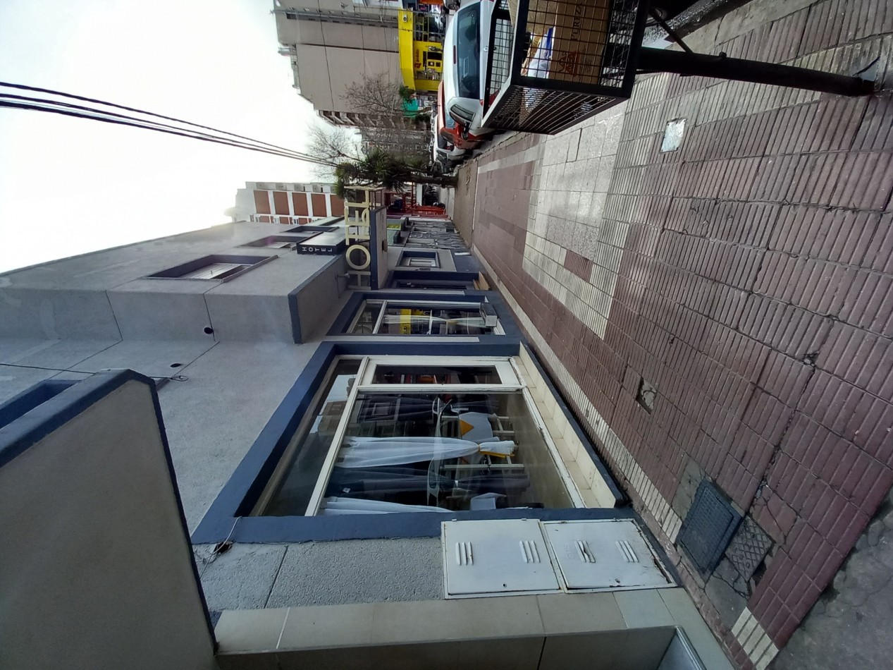 VENTA HOTEL en LAMADRID y ALBERTI