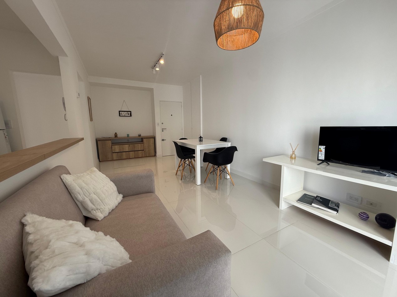 VENTA 3AMB RECICLADO CENTRO COCHERA y BALCON 