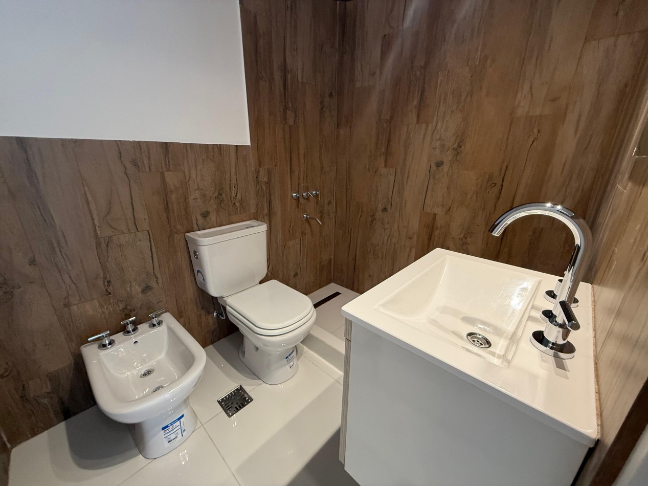 VENTA 3AMB RECICLADO CENTRO COCHERA y BALCON 