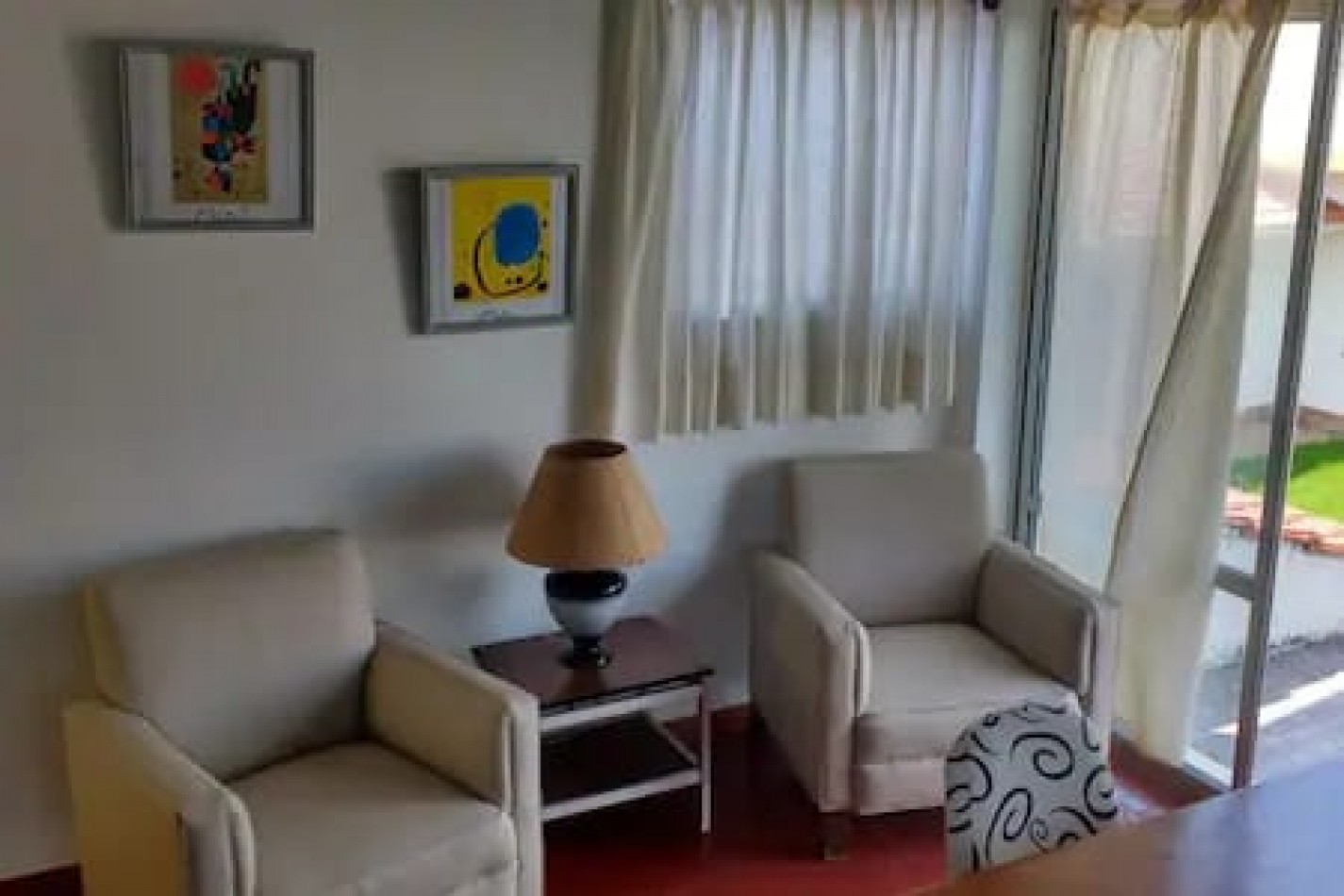 VEBTA de 2 CASAS FRENTE AL MAR BARRIO SAN JACINTO-EXCELENTE INVERSION