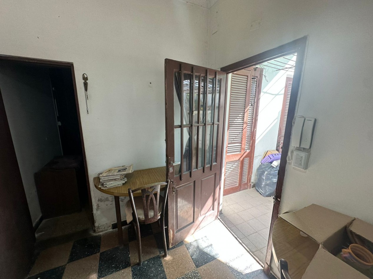 VEBTA de 2 CASAS FRENTE AL MAR BARRIO SAN JACINTO-EXCELENTE INVERSION