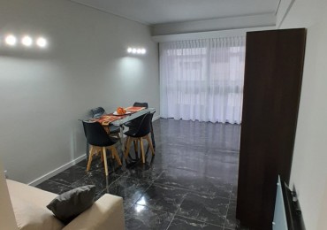 VENTA 2AMB CON DEPENDENCIA CENTRO BALCON 