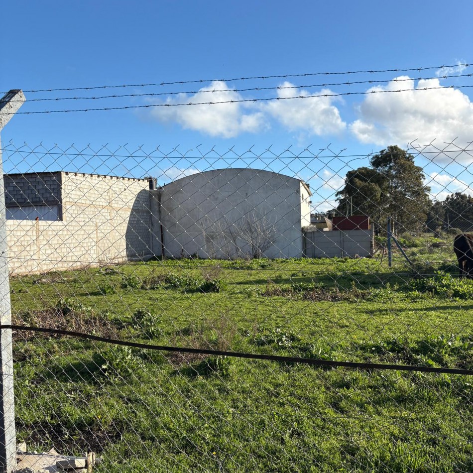 Venta de 2 lotes en conjunto sobre avenida Jorge Newbery