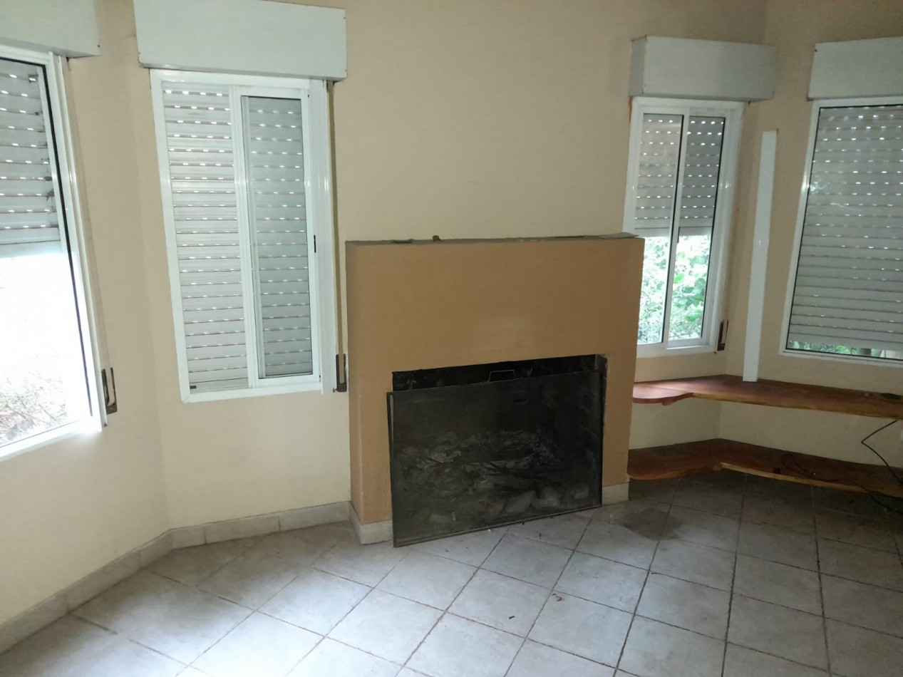 Casa Bosque Peralta Ramos (Amantes de la Naturaleza)