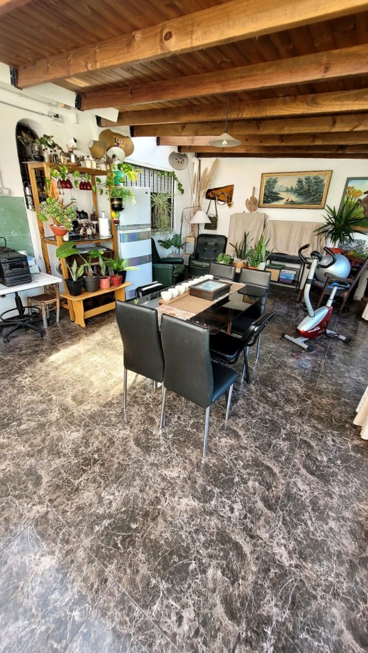 Casa 5 Ambientes con Parrilla y Piscina en Barrio San Patricio