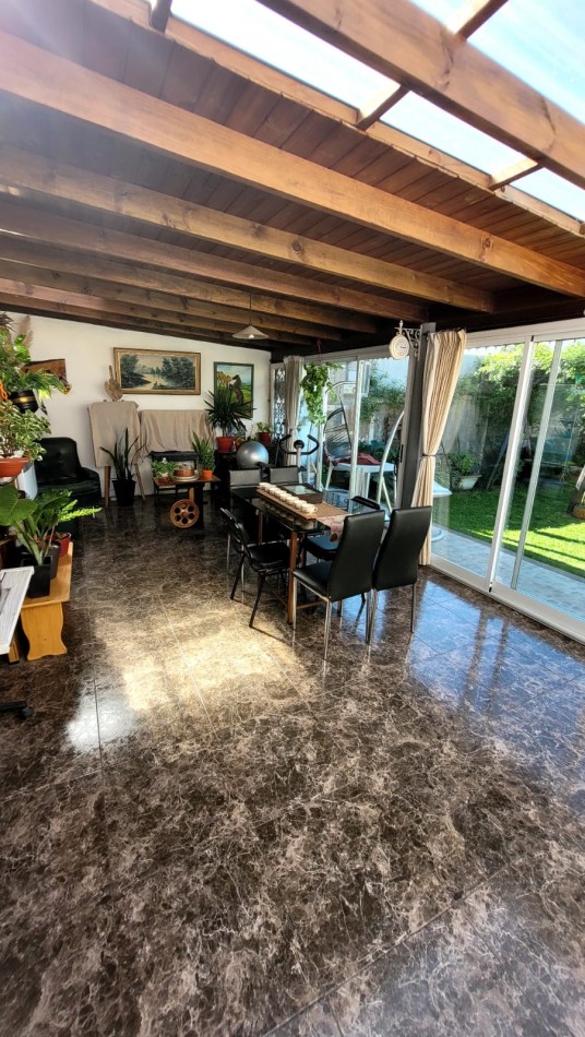 Casa 5 Ambientes con Parrilla y Piscina en Barrio San Patricio