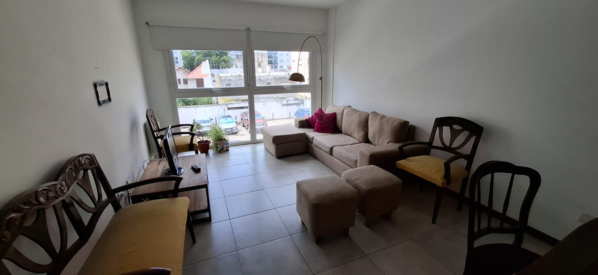 Oportunidad en Zona Guemes Luminoso 3 Amb. con Cochera Cubierta