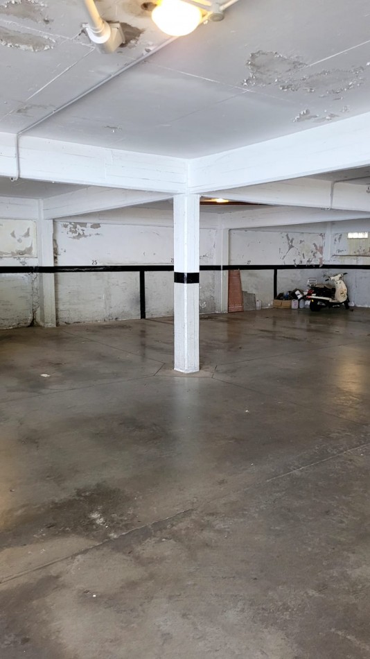 Oportunidad en Zona Guemes Luminoso 3 Amb. con Cochera Cubierta