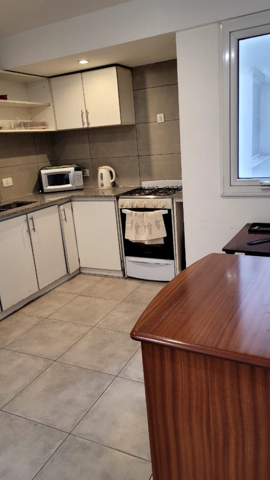 Oportunidad en Zona Guemes Luminoso 3 Amb. con Cochera Cubierta