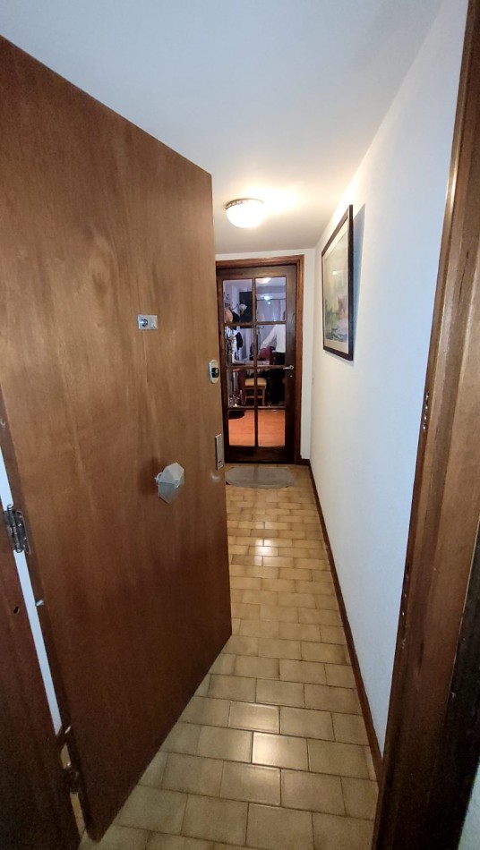 Amplio Depto 4 Amb. con Balcones Al Frente, Dependencia y Baulera