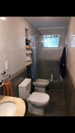 VENTA CASA 4 AMB CON JARDIN 