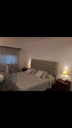 VENTA CASA 4 AMB CON JARDIN 