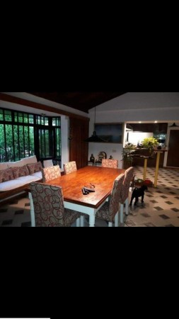 VENTA CASA 4 AMB CON JARDIN 