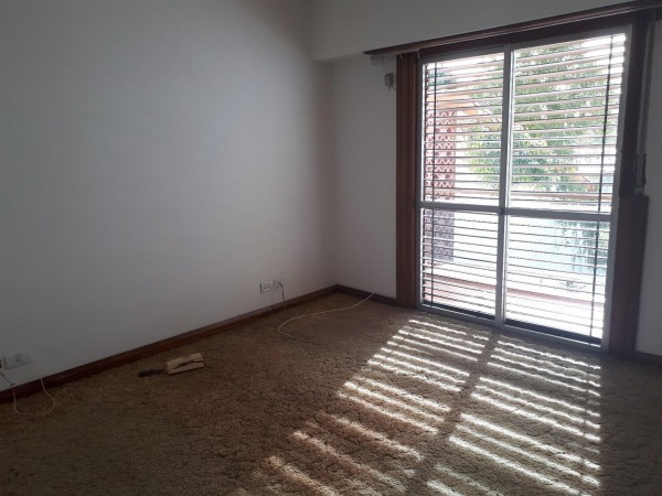 CHALET EN VENTA 5 AMB CON JARDIN Y PILETA