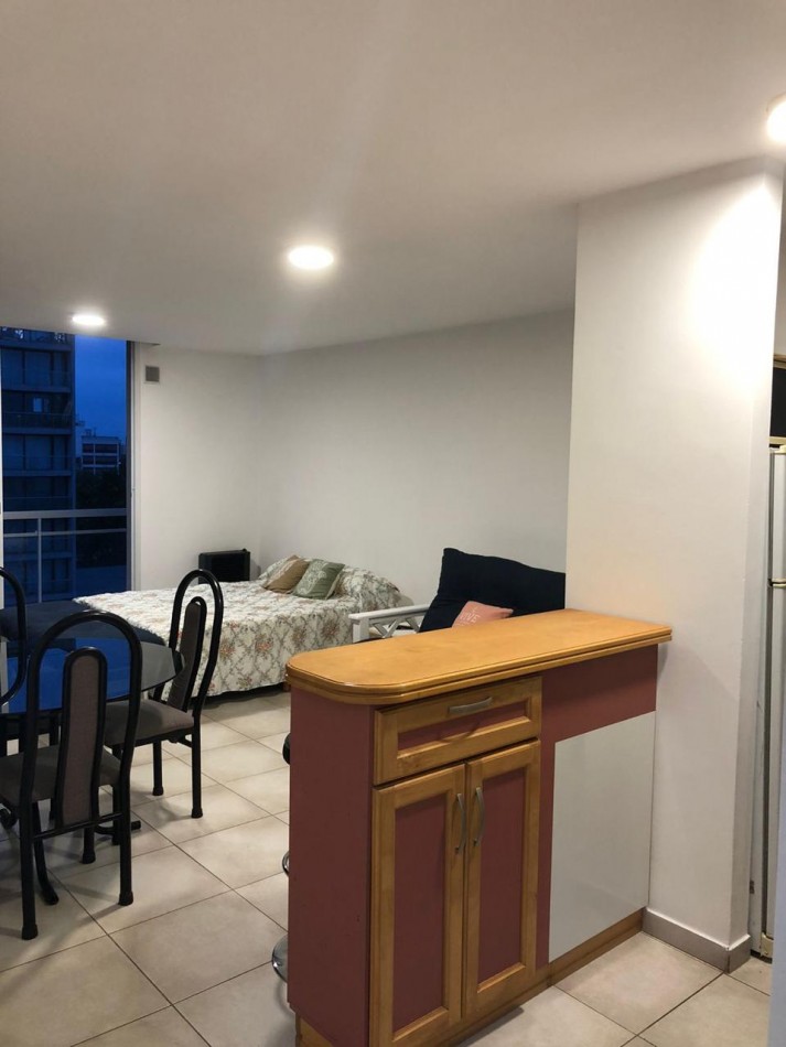VENTA MONOAMBIENTE CON BALCON