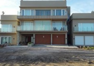 Venta Chalet sobre la costa , Claromeco, Tres Arroyos