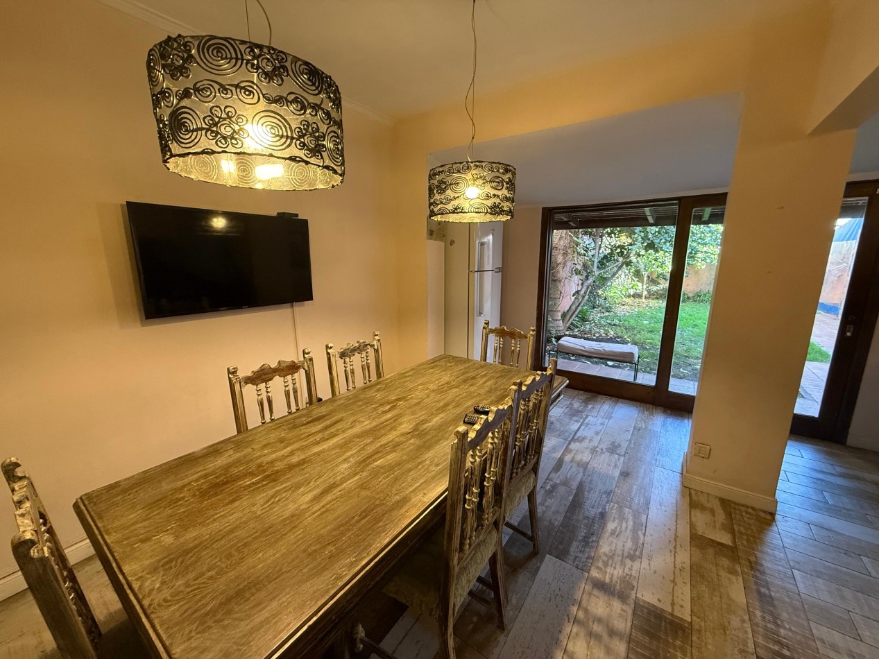 Casa de 6 ambientes - Parque Luro