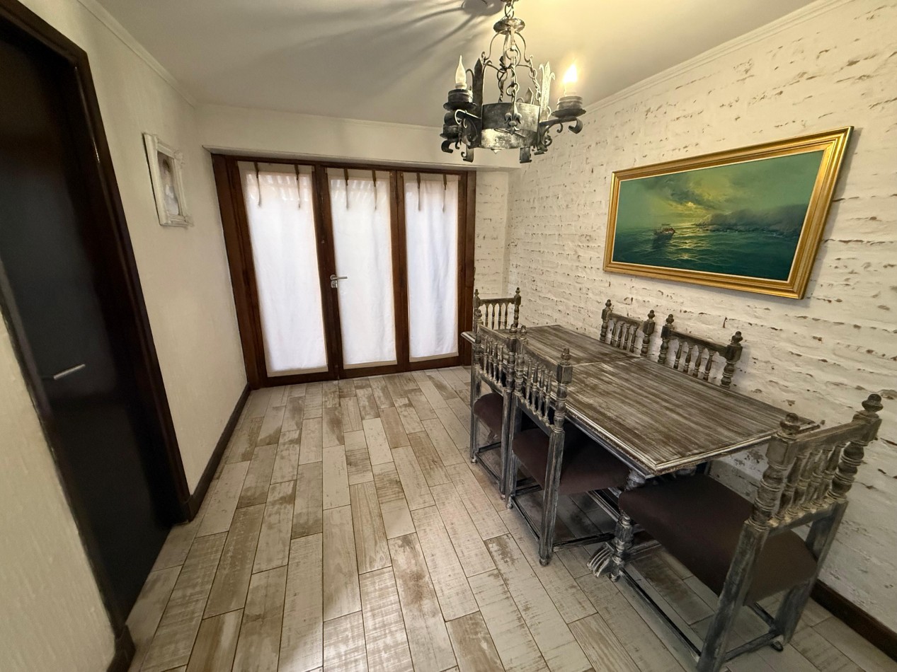 Casa de 6 ambientes - Parque Luro