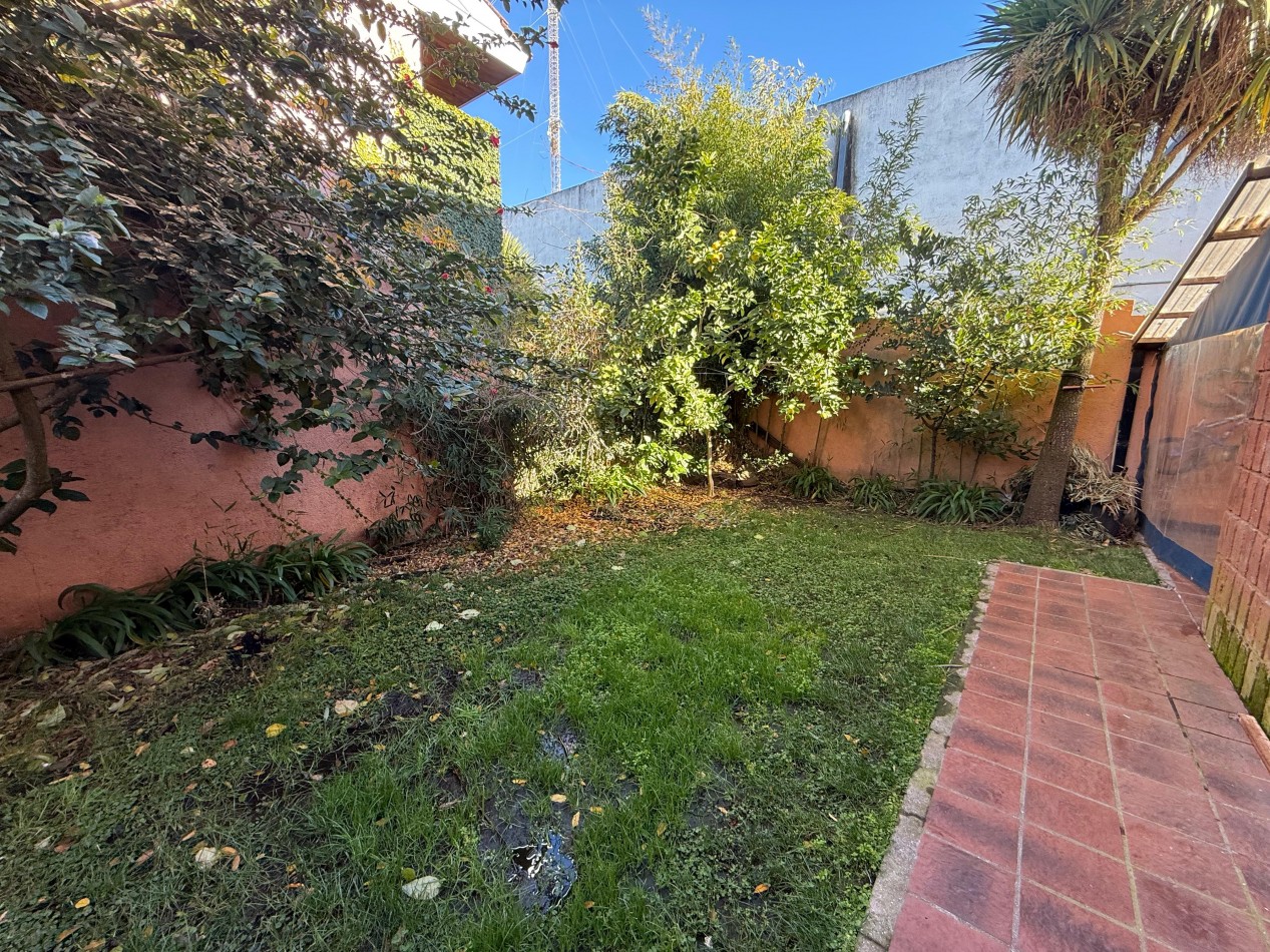 Casa de 6 ambientes - Parque Luro