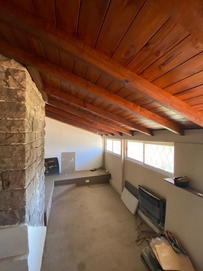 Excepcional oportunidad en Barrio Constitucion - Casa a reciclar + 4 lotes unificados a 150 metros del mar