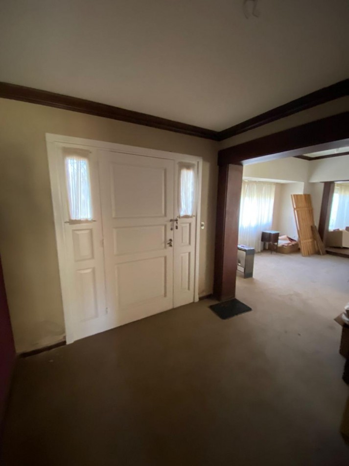 Excepcional oportunidad en Barrio Constitucion - Casa a reciclar + 4 lotes unificados a 150 metros del mar