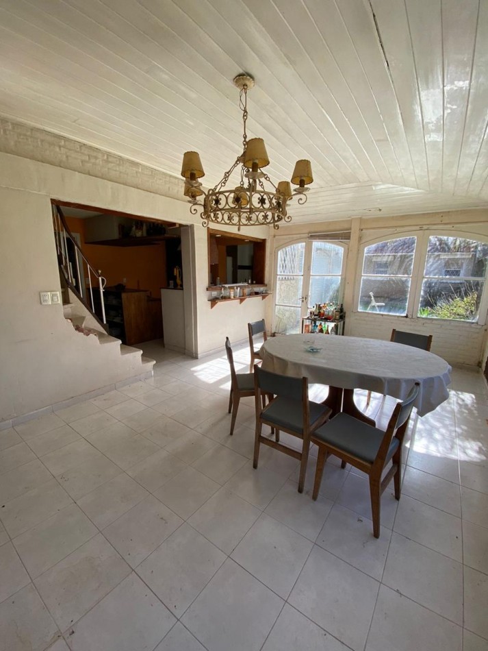 Excepcional oportunidad en Barrio Constitucion - Casa a reciclar + 4 lotes unificados a 150 metros del mar