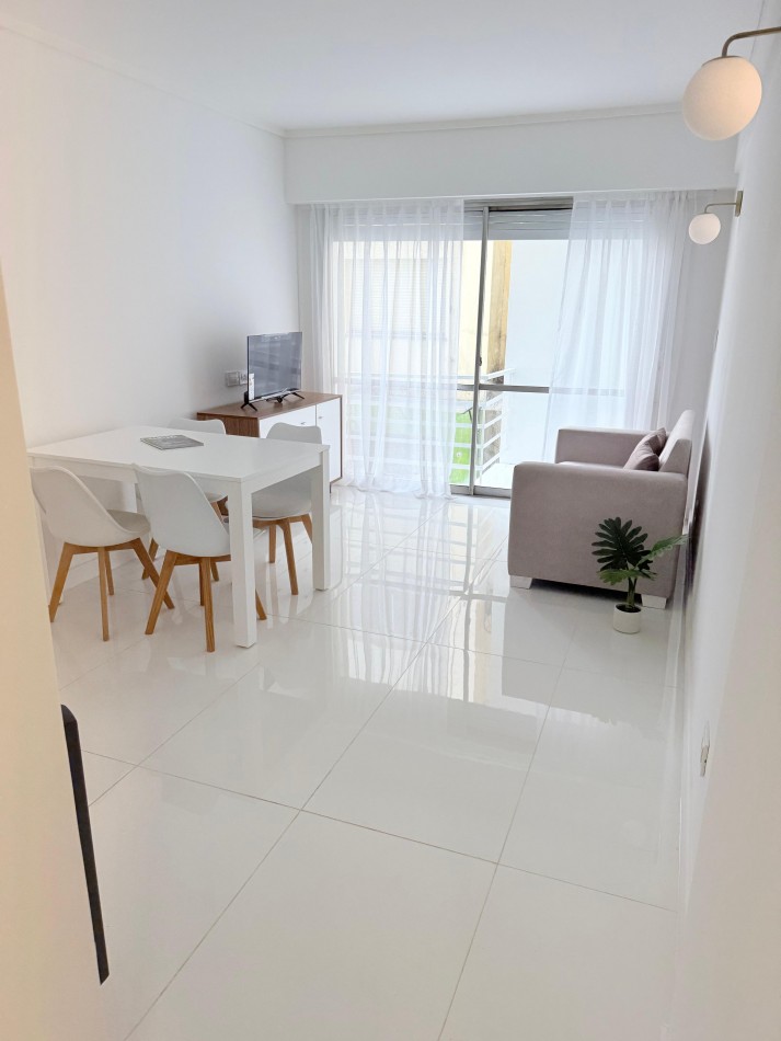 Departamento 2 Ambientes en Venta - Centro