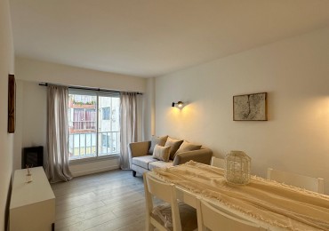 Departamento 2 ambientes con dependencia totalmente reciclado - Edificio Florida / Galeria Florida