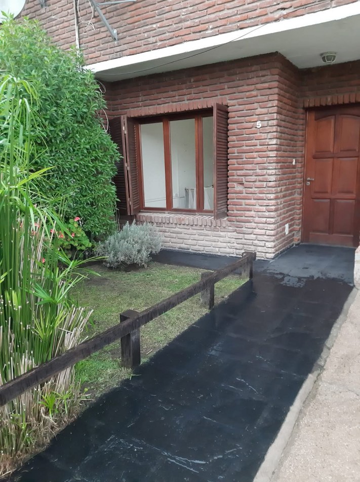 VENTA CASA EN BARRIO REPETTO CORONEL VIDAL