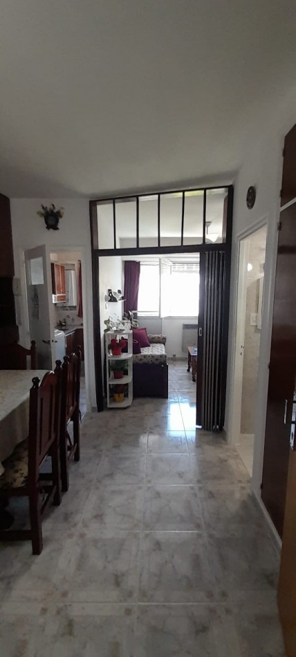 VENTA 1 AMBIENTE COCINA SEPARADA A LA CALLE