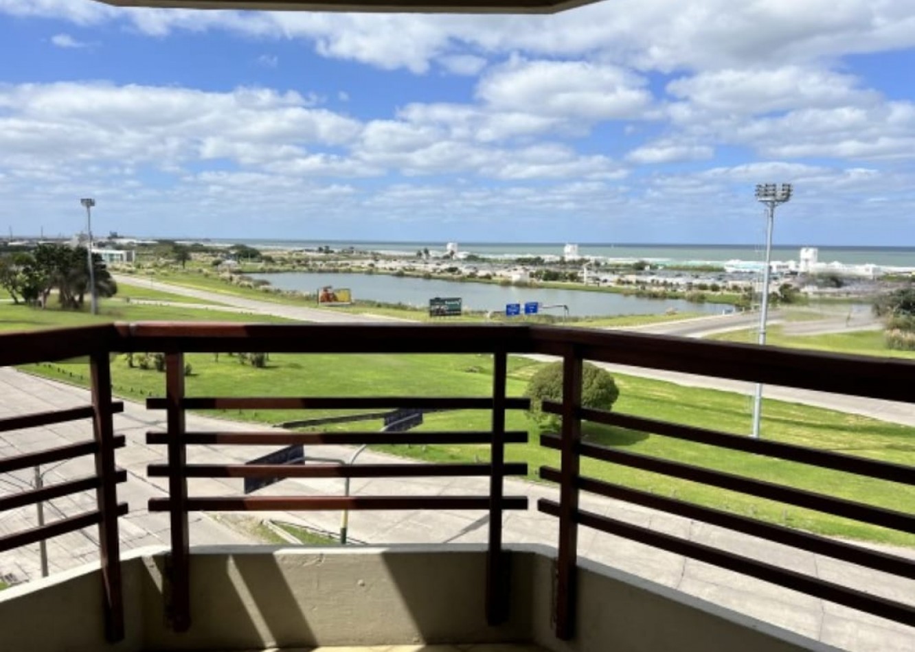 DEPARTAMENTO 3 AMB CON COCHERA Y BAULERA FRENTE AL MAR EN PUNTA MOGOTES,PERMUTA Y FINANCIA