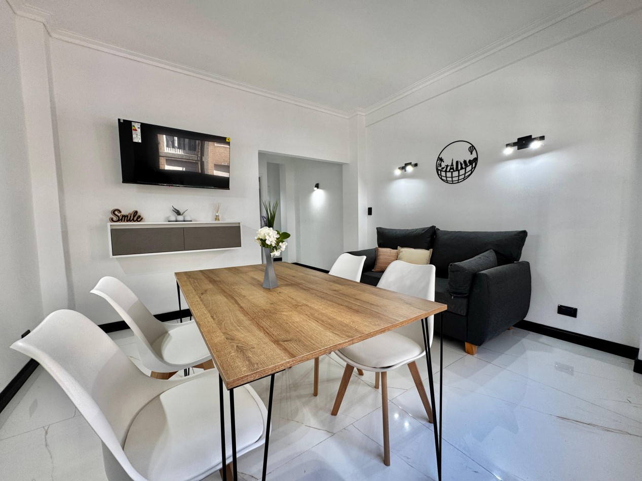 DEPARTAMENTO 2 AMBIENTES CON VENTANAL A LA CALLE EN PLAZA COLON