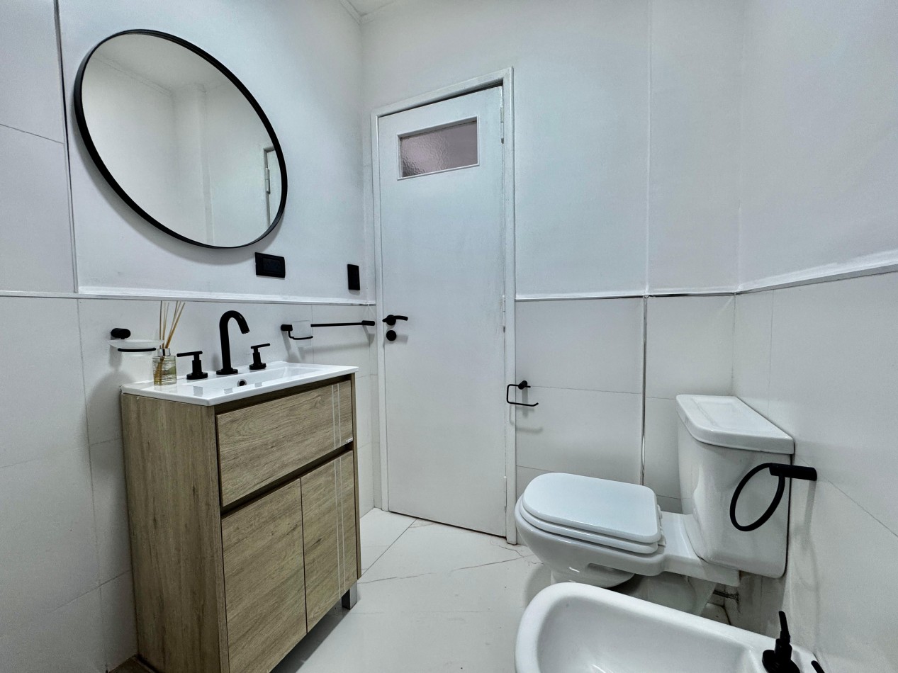 DEPARTAMENTO 2 AMBIENTES CON VENTANAL A LA CALLE EN PLAZA COLON