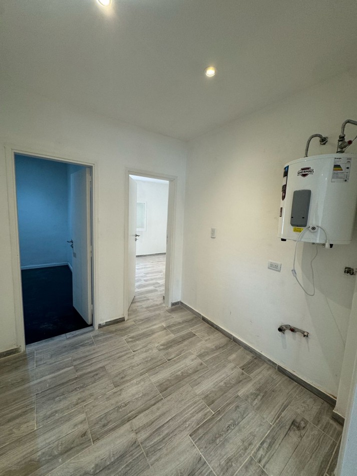 PH 3 AMBIENTES EN PLANTA BAJA AL FRENTE EN VILLA PRIMERA