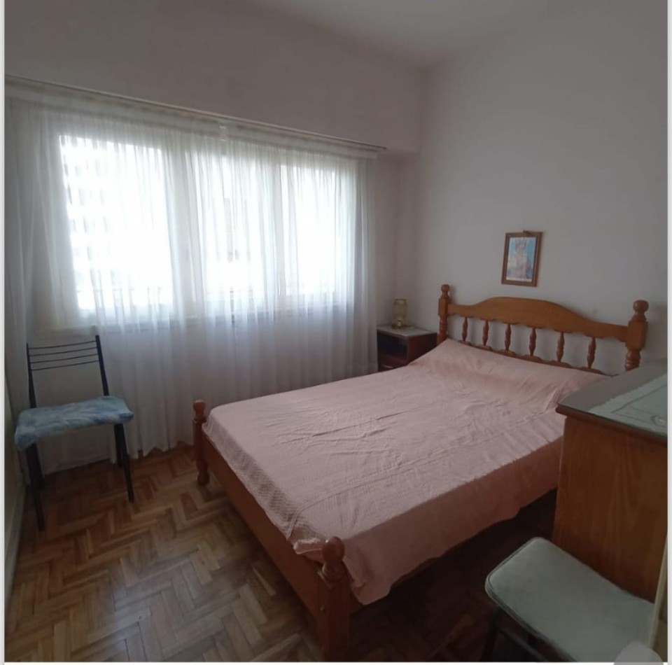 DEPARTAMENTO DE 2 AMBIENTES A LA CALLE CON BALCON SALIENTE EN ALDREY