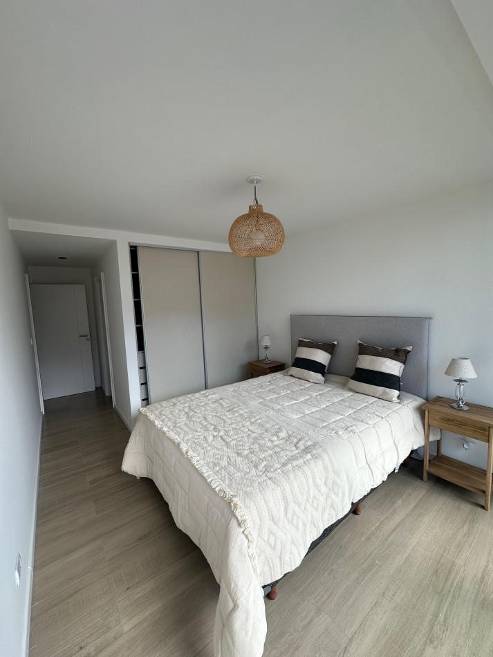 DEPARTAMENTO 2 AMBIENTES CON BALCON, A ESTRENAR, EN PLAZA COLON