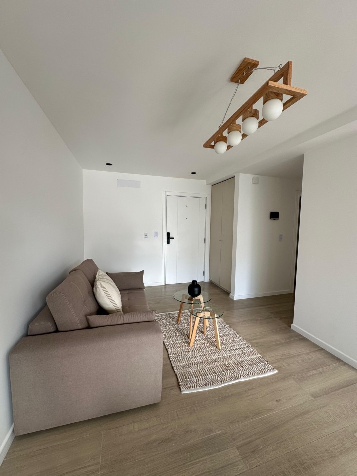 DEPARTAMENTO 2 AMBIENTES CON BALCON, A ESTRENAR, EN PLAZA COLON